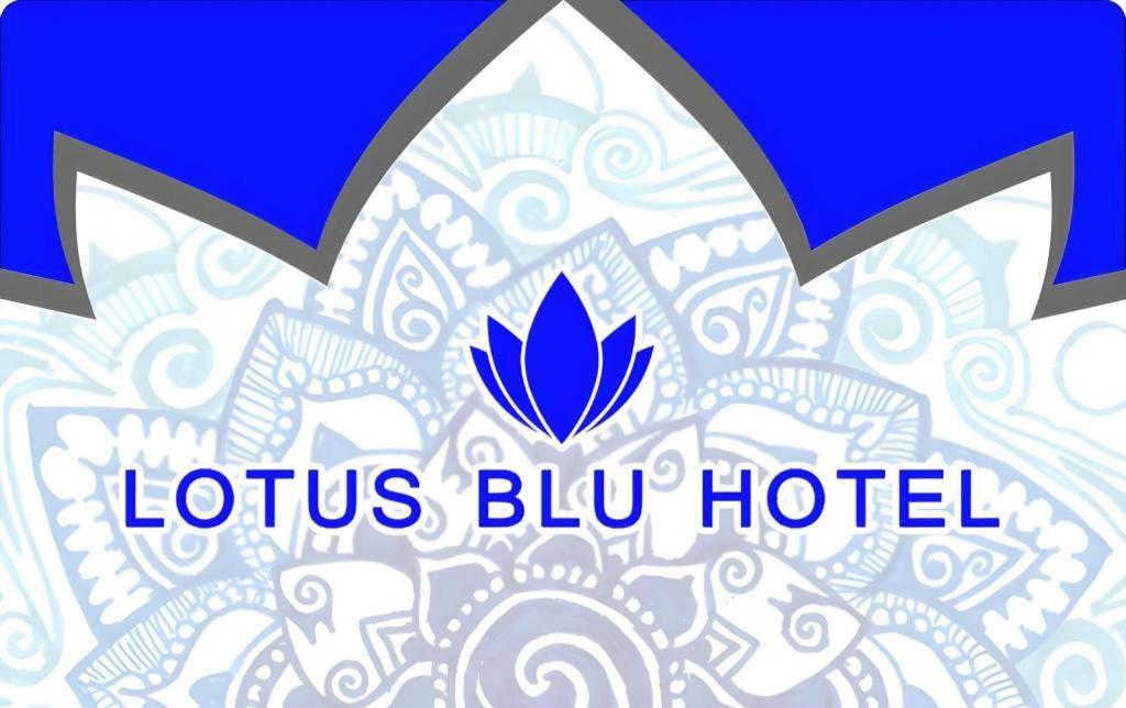 Lotus Blu Hotel Legazpi Exterior foto